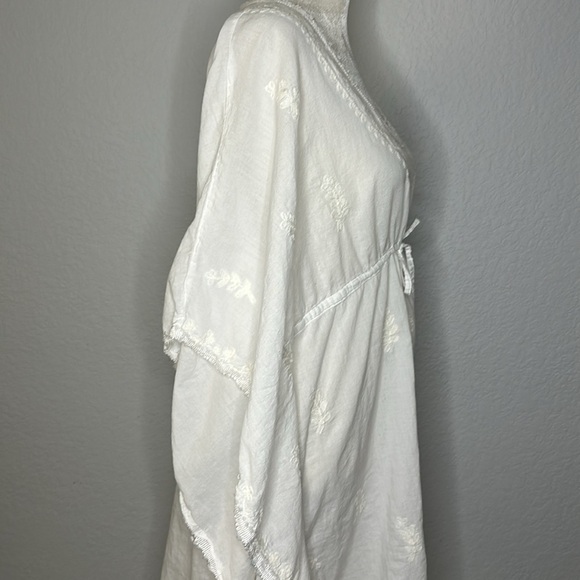 Swimsuit Coverup White Embroidered L/XL - Picture 5 of 11